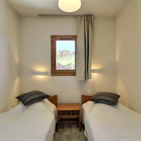 Au Pied Des Pistes, Vue Ski, 4 Personnes - Fr-1-455-130